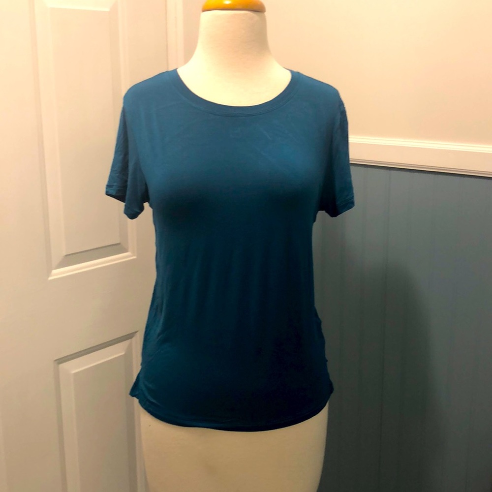 Teal top